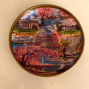 Vintage Metal Plate Washington D.C. Views Small Tray Round